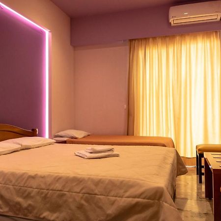 Telis Hotel Aigio Bagian luar foto
