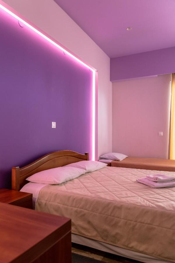 Telis Hotel Aigio Bagian luar foto