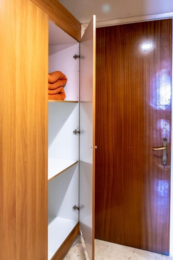 Telis Hotel Aigio Bagian luar foto